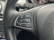 メルセデスベンツ GLA 中古車