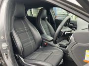 メルセデスベンツ GLA 中古車