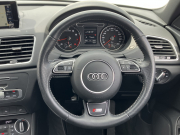 アウディ Q3 中古車