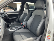 アウディ Q3 中古車