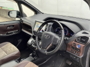 トヨタ エスクァイア 中古車