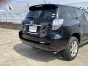 トヨタ ヴァンガード 中古車