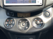 トヨタ ヴァンガード 中古車