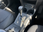 トヨタ ヴァンガード 中古車