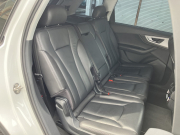 アウディ Q7 中古車