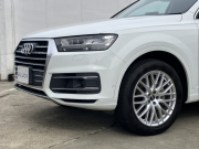 アウディ Q7 中古車