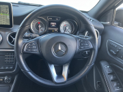 メルセデスベンツ GLA 中古車