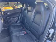 メルセデスベンツ GLA 中古車