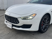 マセラティ ギブリ 中古車