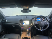 マセラティ ギブリ 中古車