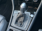 フォルクスワーゲン ゴルフヴァリアント 中古車