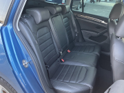 フォルクスワーゲン ゴルフヴァリアント 中古車