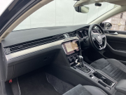 フォルクスワーゲン パサートヴァリアント 中古車