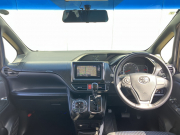 トヨタ ヴォクシー 中古車