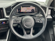 アウディ A1 中古車