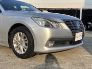 トヨタ クラウンハイブリッド 中古車