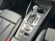 アウディ A3 中古車