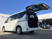 日産 セレナ 中古車