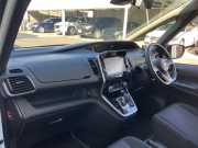 日産 セレナ 中古車