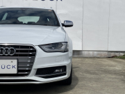 アウディ S4 中古車