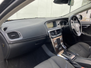 ボルボ V40 中古車
