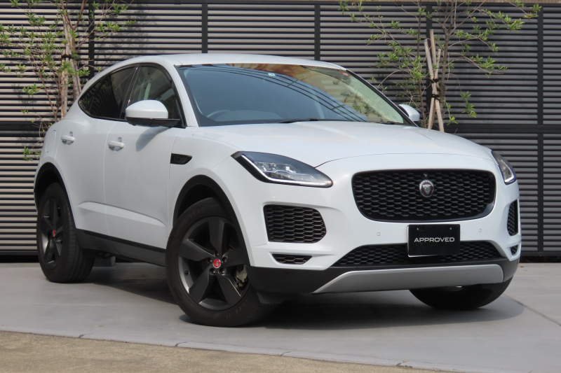 ジャガー E-PACE S D180 ディーゼル 4WD 2.0L コールドクライメイトパック ブラックエクステリアパック ドライブプロパック ACC LKA BSM ステアリングヒーター パワーテールゲート デジタルテレビ 10ウェイ電動ヒーター付きフロントシート