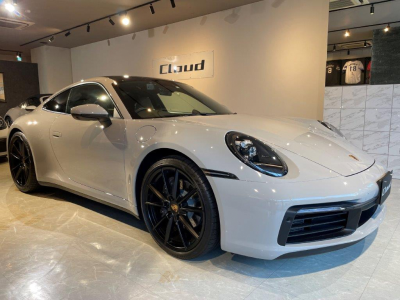 ポルシェ 911(Type992) Carrera PDK ガラスサンルーフ スポーツクロノPKG CarreraSホイール OP228万円