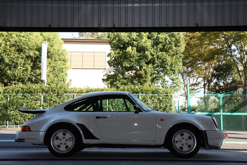 ポルシェ 911 Type930 ポルシェ930ターボ正規物scrsリノベーションカー期間限定販売 業者 海外バイヤー1億円なら売ります 一般2500万円 日本にもシンガー販売店が出来たので対抗にはなりませんが 笑 ガレージクレヨン 中古車検索サイト バーチャルカーショップ