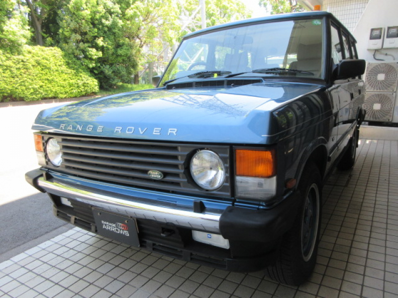 ランドローバー レンジローバー 4.0クラシック 本革 SR 純正同色AW SWB エアサス クラシックインテリア ボディ同色Newペイント施工 リアクォーターガラスウエザーシール左右新品交換 アイアンバンパー 正規ディーラー車 右ハンドル 記録簿付