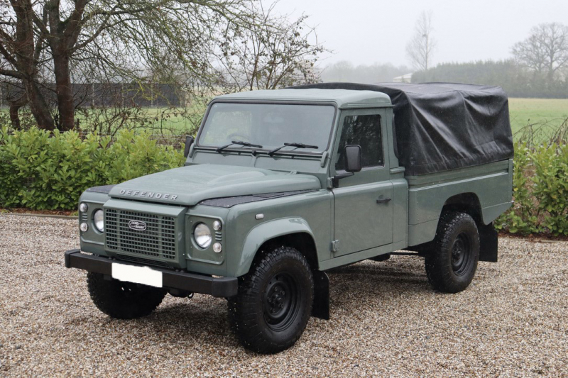 ディフェンダー