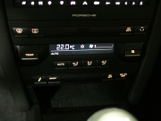 ポルシェ 911(Type997) GT3 後期3.8L D車 2011年モデル 1.8万km 2オーナー PCCB SPクロノ 全ディーラー整備 雨天未使用 禁煙 室内保管の中古車