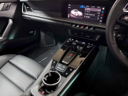 ポルシェ 911(Type992) カレラ　992.2　ワンオーナー　OP504万円　禁煙車　室内保管 　ディーラー保証の中古車