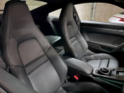 ポルシェ 911(Type992) カレラ　992.2　ワンオーナー　OP504万円　禁煙車　室内保管 　ディーラー保証の中古車