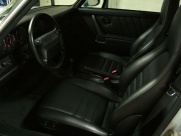 ポルシェ 911(Type964) カレラ2 5MT 2オーナー 希少低走行ディーラー車 フルオリジナル  サンルーフ 記録簿 禁煙室内保管の中古車