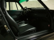 ポルシェ 911(Type993) ターボ 4WD 96年モデル ミツワD車 希少ブラックM H30/4エンジンオーバーホール済 記録21枚 禁煙室内保管の中古車