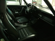 ポルシェ 911(Type964) カレラ2 5MT ミツワD車  希少ブラックメタリック ブラックレザー 禁煙 記録簿 室内保管車の中古車