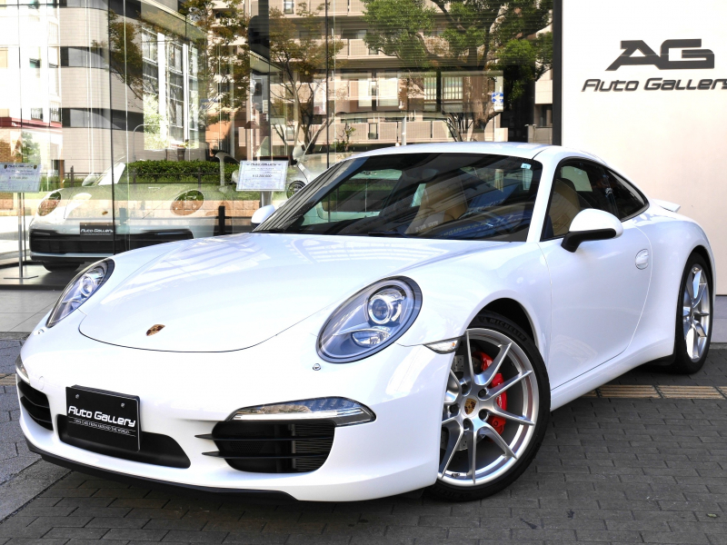 ポルシェ 911(Type991) カレラS  左ハンドル　スポーツエグゾースト　純正20インチカレラSホイール　ツートンレザーインテリア　正規ディーラー車　