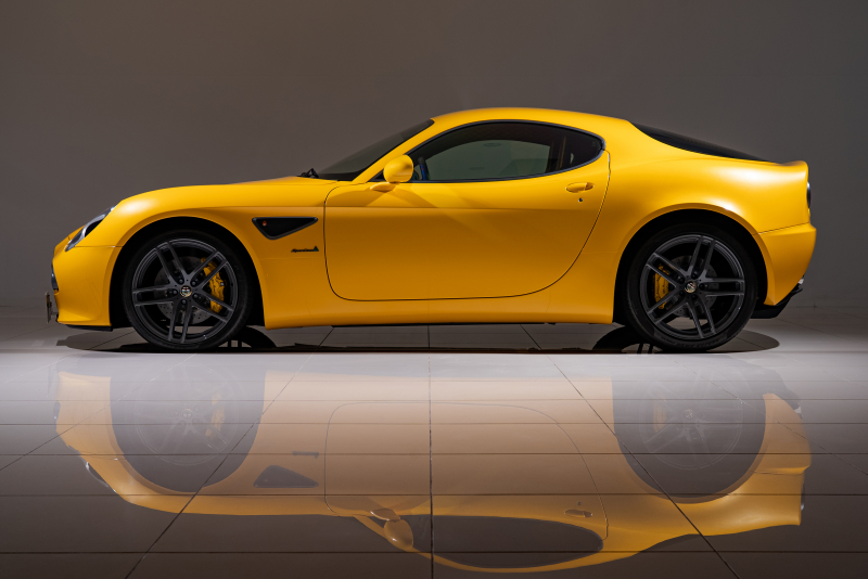 アルファロメオ 8C Competizione　世界限定 500台　超希少カラー Giallo Racing（500台のうち16台） フェラーリ製 F136 エンジン搭載　各部リフレッシュ済み　コレクターズ・アイテム