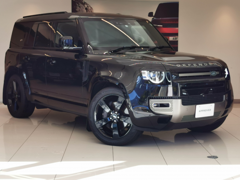 ランドローバー ディフェンダー 110 XダイナミックHSE 3.0L D300 AWD 1オーナー 黒革シート サンルーフ フロントシートヒーター＆クーラー MERIDIANサウンド 電子制御エアサスペンション 22インチアルミホイール 電動調整ステアリングコラム インタラクティブドライバーディスプレイ