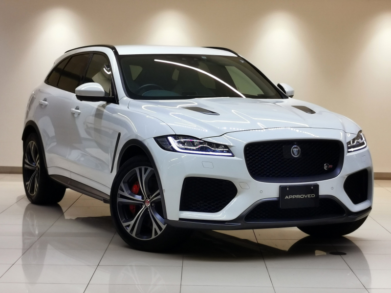 ジャガー F-PACE SVR 5.0L V8S/C P550 AWD 1オーナー 黒/白革 MERIDIANサウンド ACC シートH＆C後席シートヒーター アクティブスポーツエキゾースト 電動調整コラム 赤キャリパー 12.3インチTFT液晶メーター