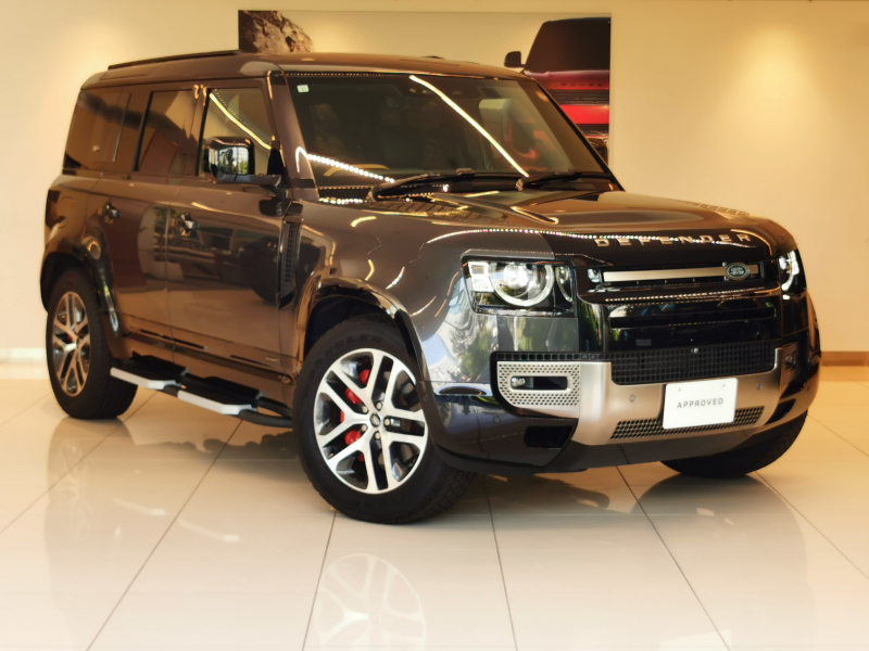 ランドローバー ディフェンダー 110 X 3.0L D300 AWD 1オーナー 黒茶革シート サンルーフ フロントシートヒーター＆クーラー、リアシートヒーター MERIDIANサラウンド フィックスドサイドステップ クリアサイトインテリアリアビューミラー メモリーシート