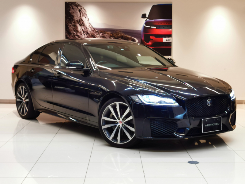 STOCK CARS – JAGUAR XF | MIDLANDS × BCJapan