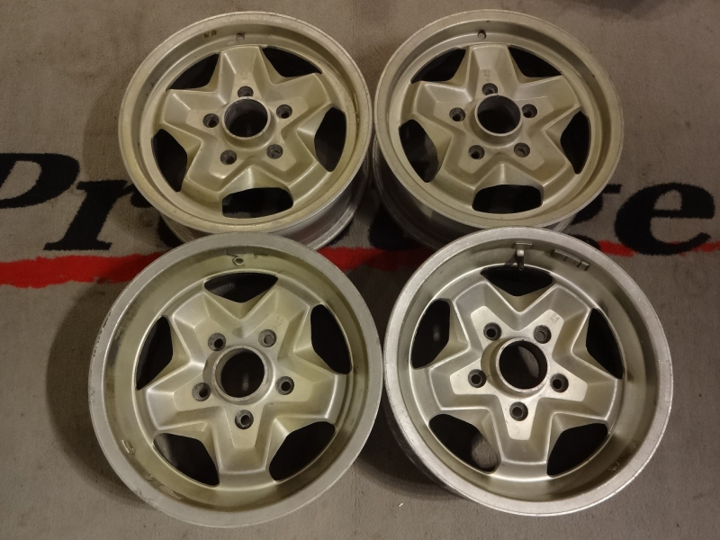 ﾎﾟﾙｼｪ純正 ATS 15ｲﾝﾁﾎｲｰﾙ【NO.2556】 