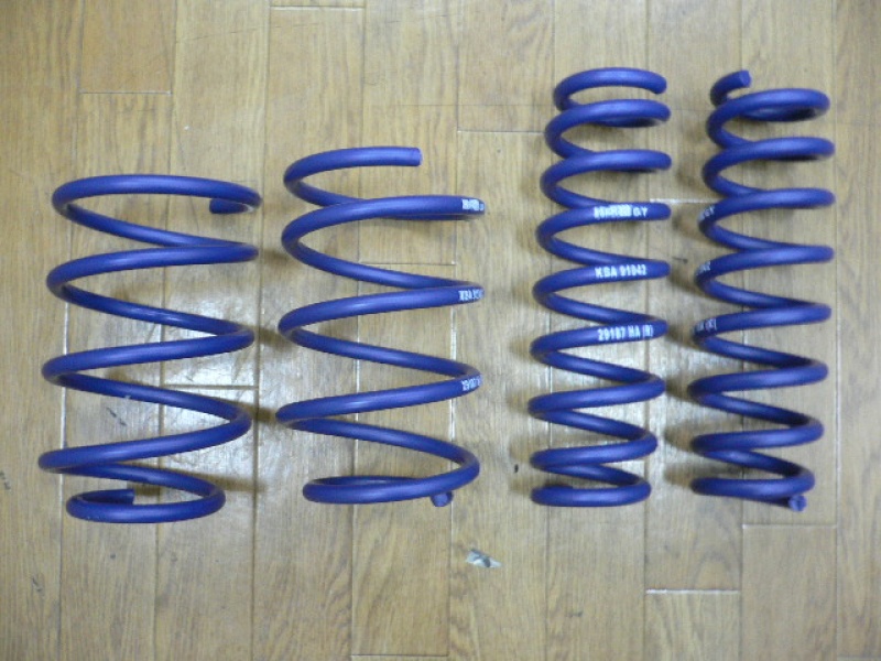 BMW e92用 H&R スポーツスプリング29187-1 BMW e92用 H&R スポーツスプリング29187-1 29187-1 Bmw 1Er E8 3Er E9 Low