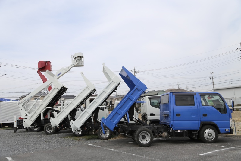 サトラック市内田　細井自動車(株)